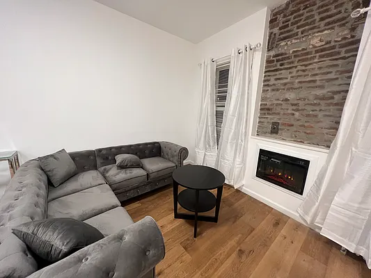 Rented by Oxford Property Group | media 3