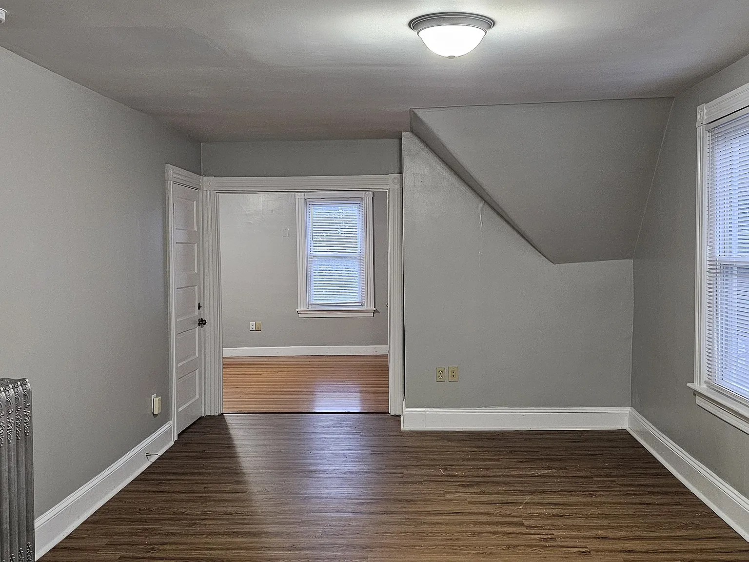 2 bed, 1300 sqft, $2,190 — Photo 2
