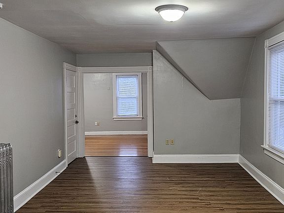 2nd image of 2 Hope St #3