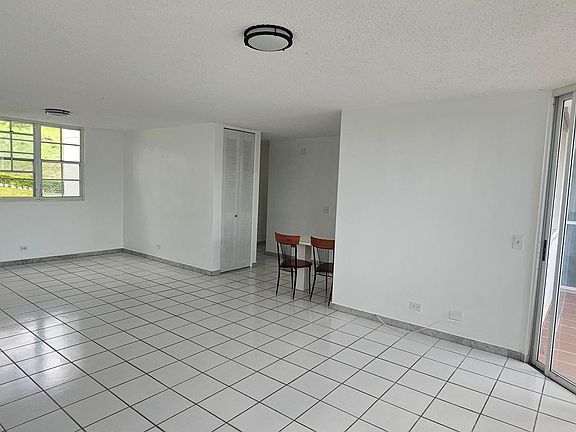 5th image of 3207 Montecillo Cts