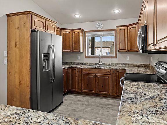 4th image of 2314 Westgate Dr