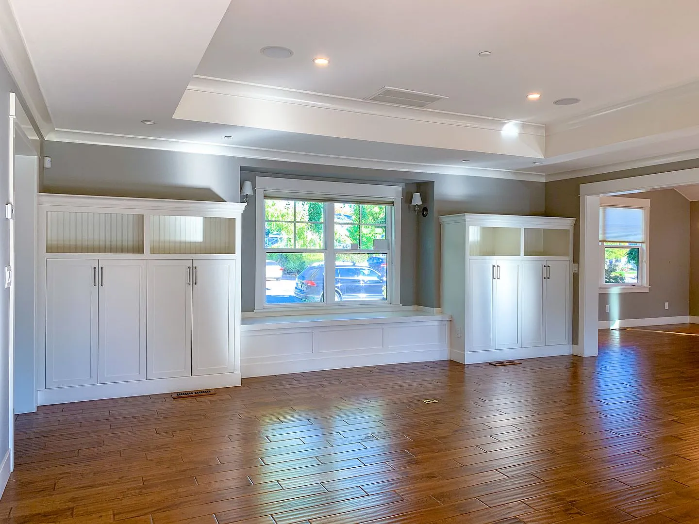 Custom Los Gatos Border Home with Resort-Style Outdoor Living — Photo 2