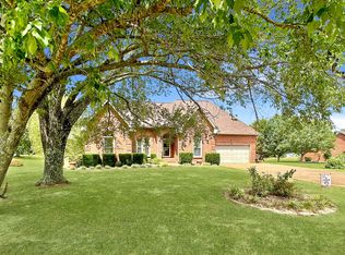 2000 Bellwood Ct, Greenbrier, TN 37073