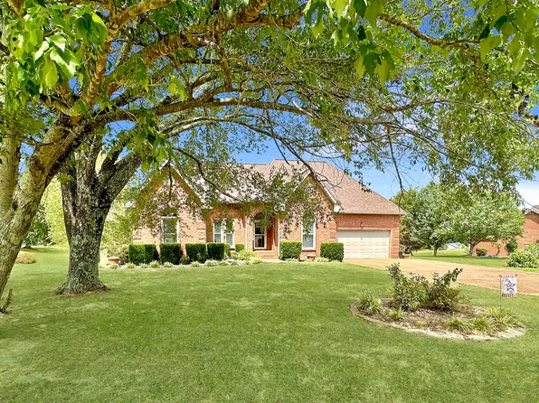 2000 Bellwood Ct, Greenbrier, TN 37073