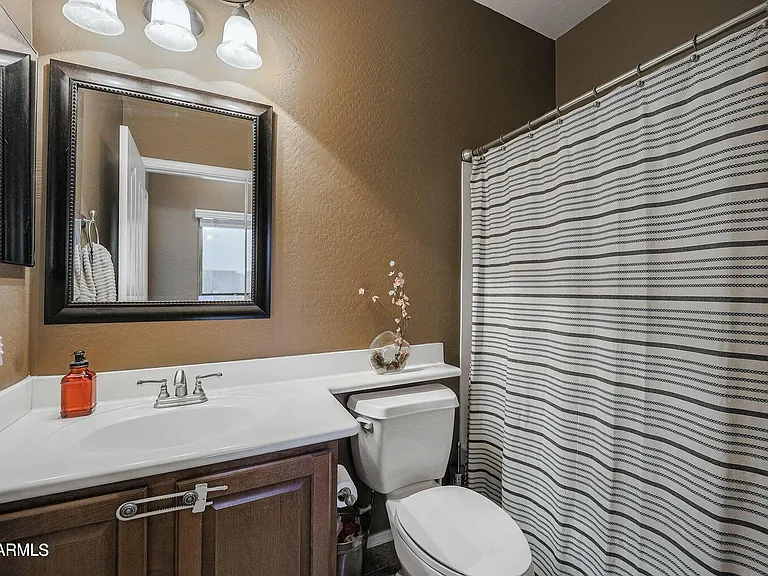 2345 W Skinner Dr — Photo 22