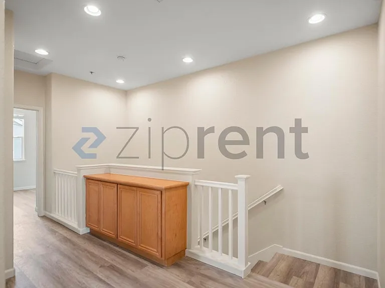 1611 Summer Ln — Photo 18