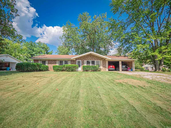 1026 Nicholas Dr, Boonville, IN 47601