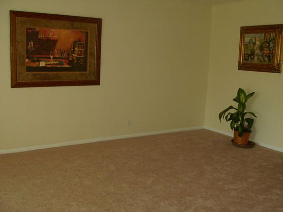 Home For Sale In Woodhaven