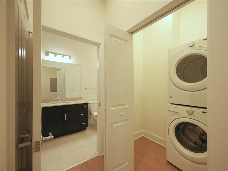 2400 Louis Henna Blvd #108 — Photo 11