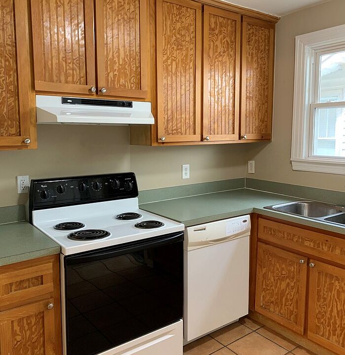 1st image of 1094 Cherry St APT 2