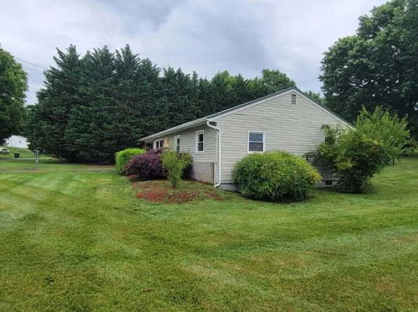 925 Whirlwind Rd, Greeneville, TN 37743