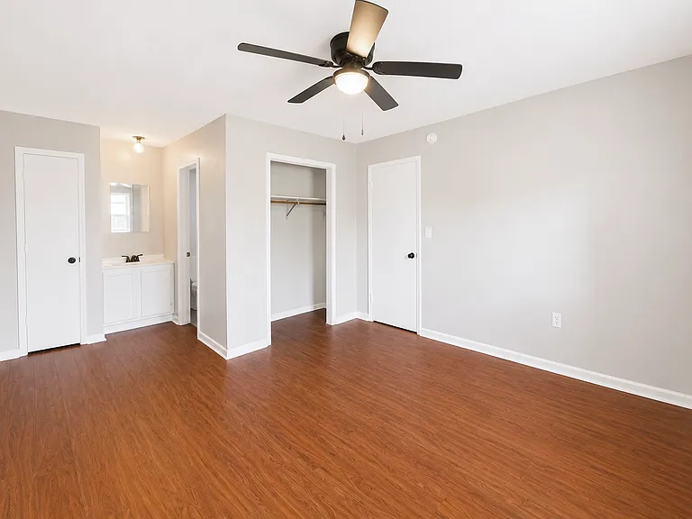 1170 Miller St #2 — Photo 6