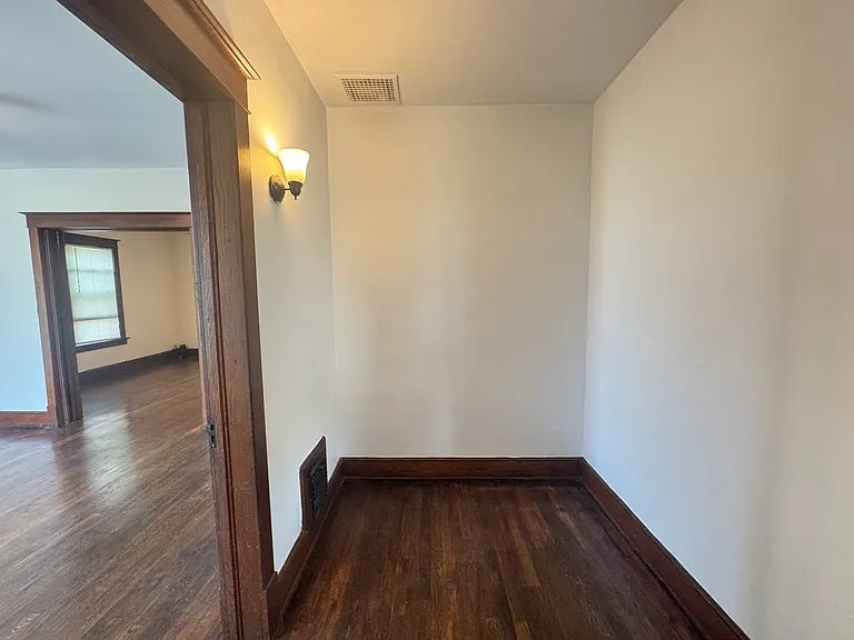 71 Mary St #2 — Photo 3