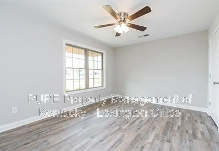 727 Leeward Ct — Photo 13