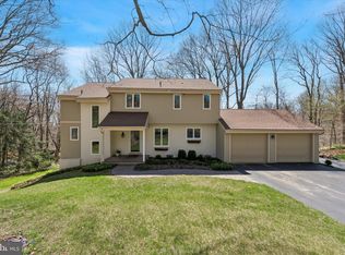 610 Grouse Rd, Malvern, PA 19355
