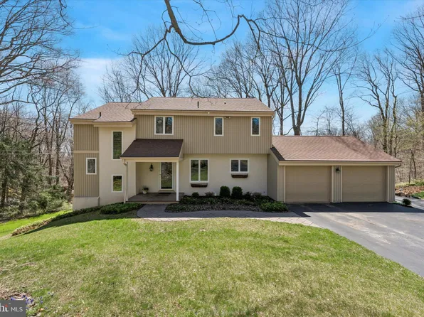 610 Grouse Rd, Malvern, PA 19355