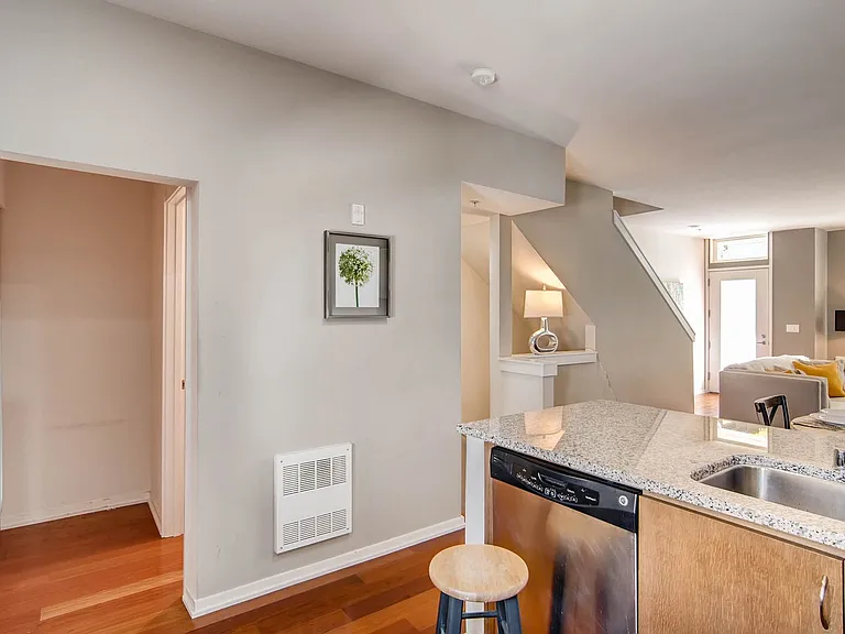 15209 NE 81st Way #105 — Photo 9