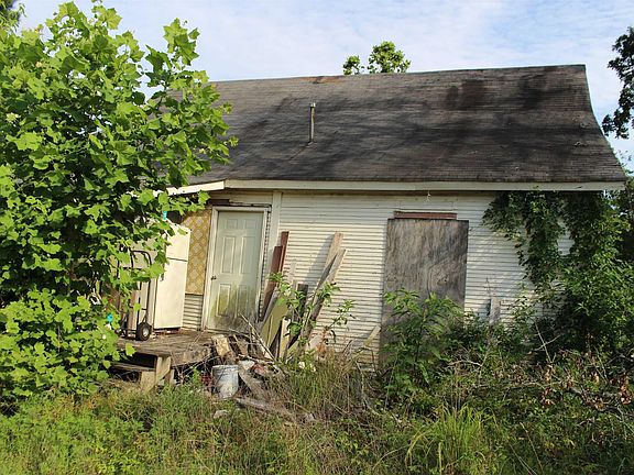 4th image of 246 County Road 1775