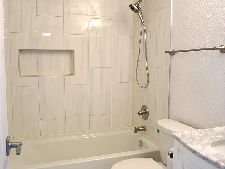 Gorgeouse Hall Bath redone in early 2025