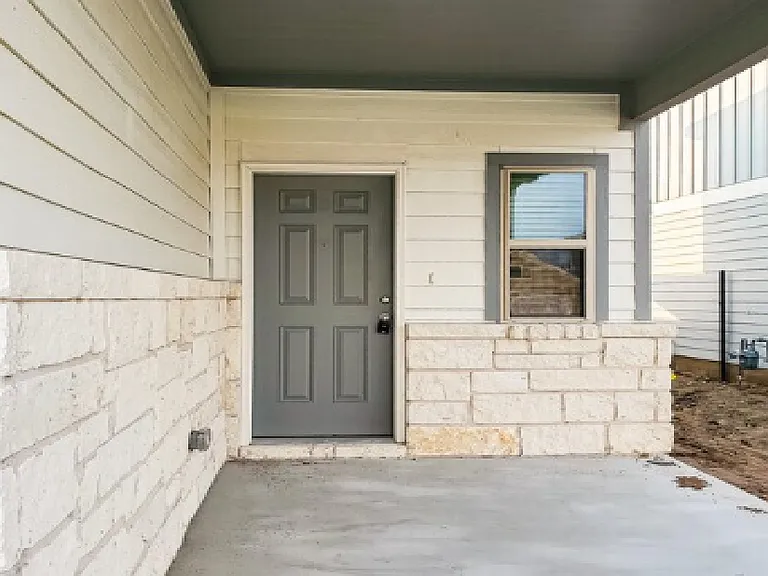 133 Bennington Dr — Photo 6