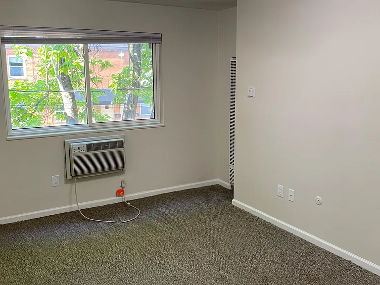 1740 N Star Ave #15 — Photo 7