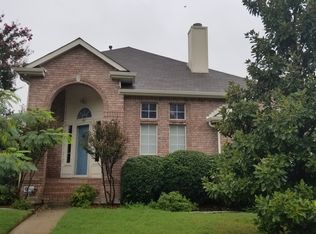 1113 Breezewood Dr, Lewisville, TX 75077