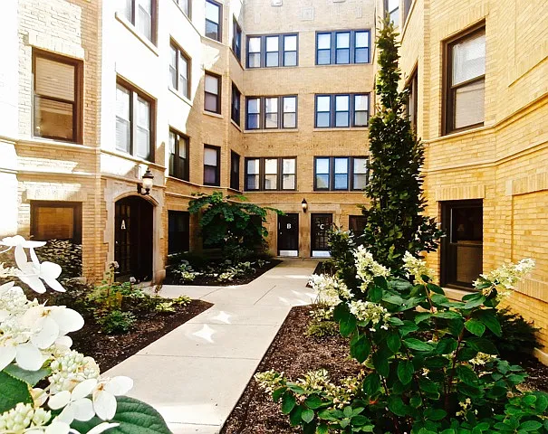 2803-05 W Lawrence Ave