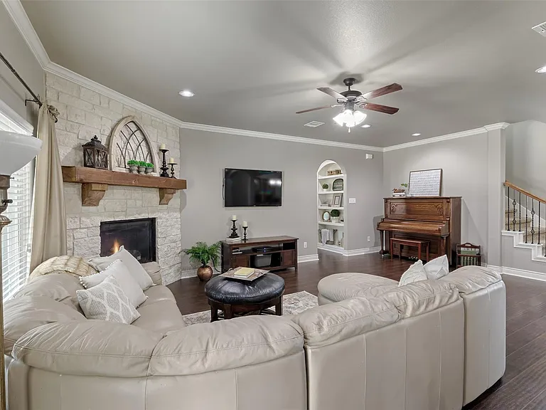 11939 Sagittarius Dr E — Photo 16