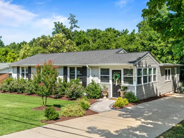1304 Marlborough Rd, Raleigh, NC 27610