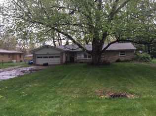 6124 Woodside Dr, Indianapolis, IN 46228