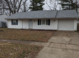 3303 Sylvan Dr, Champaign, IL 61821