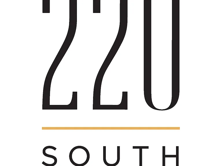 220 S Claybrook St — Photo 2