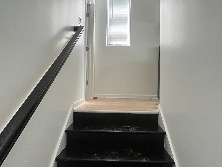 2824 Montgomery St #R — Photo 18