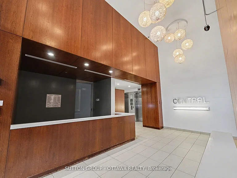 354 Gladstone Ave #323 — Photo 3