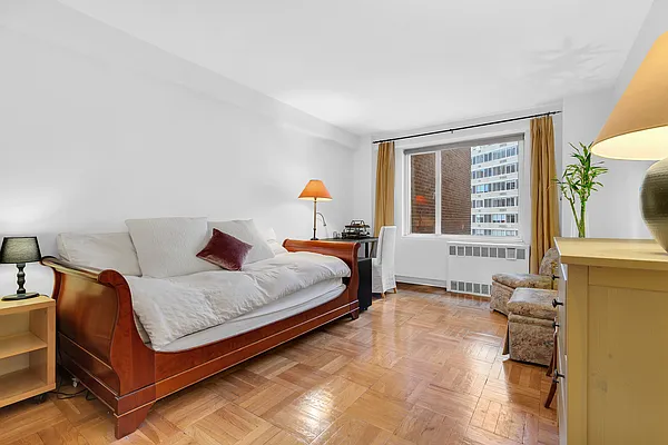 Sold by Douglas Elliman | media 8