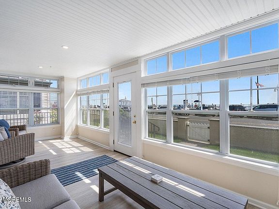5th image of 305 Ocean Ave