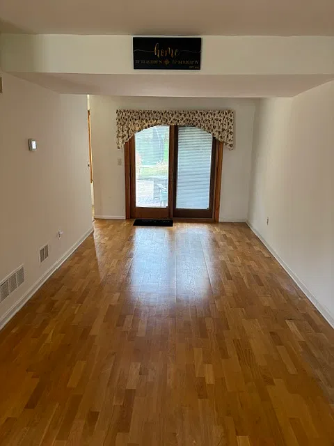 2 bed, 1841 sqft, $2,300 — Photo 4