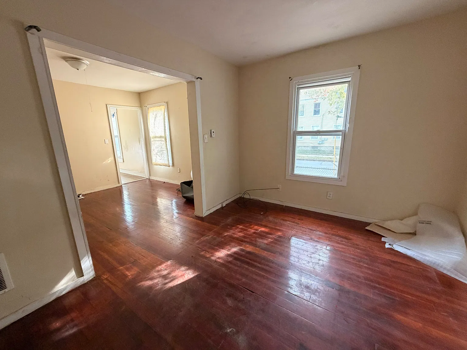 3 bed, $2,300 — Photo 4