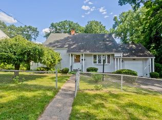 21 Bremen St, Springfield, MA 01108