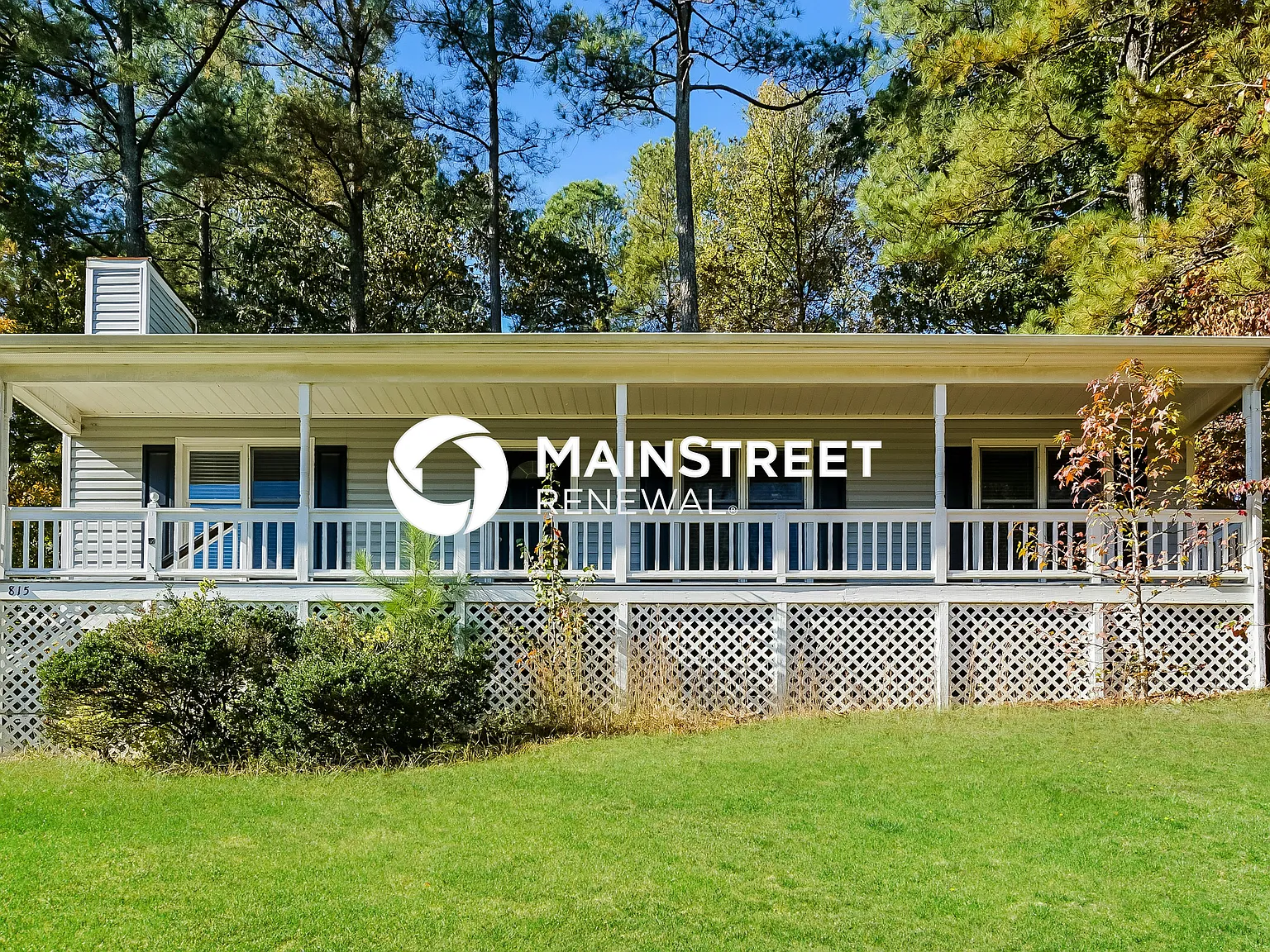 815 Grandview Dr — Photo 1