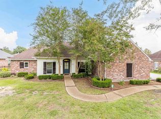 6023 Riverbend Lakes Dr, Baton Rouge, LA 70820