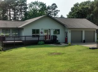 S2861 Spruce St, Fountain City, WI 54629