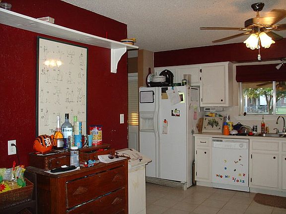 3rd image of 113 Park Ln