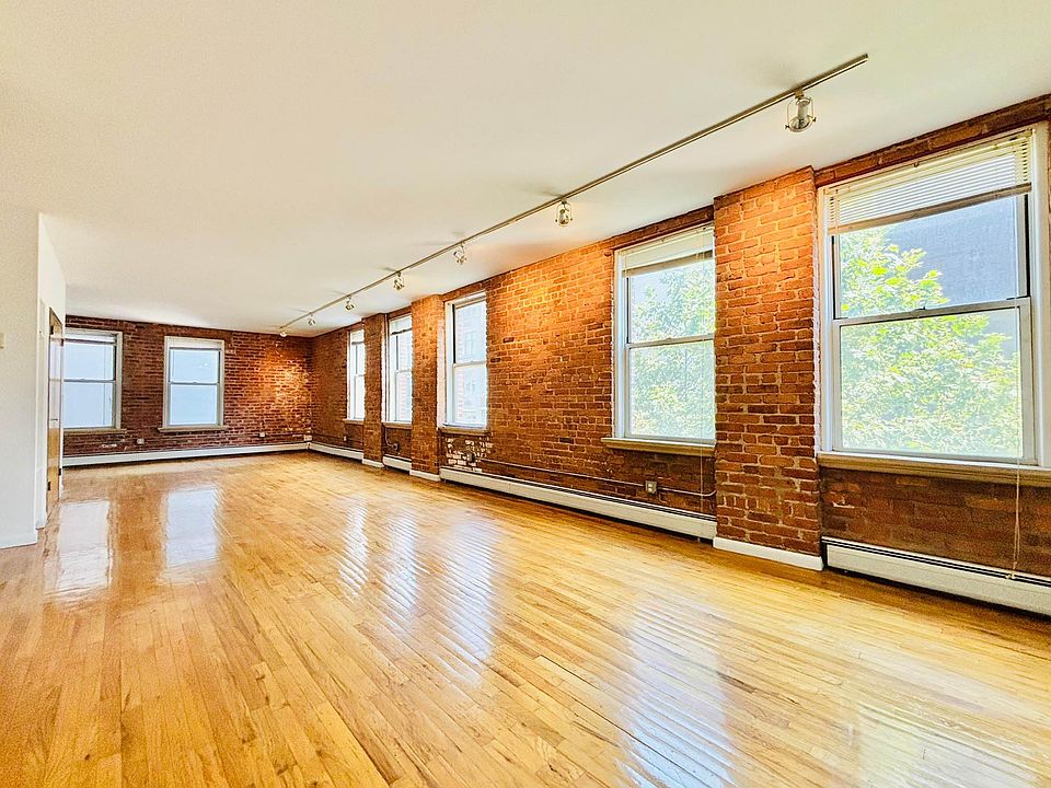 1st image of 425 Keap St APT 2B