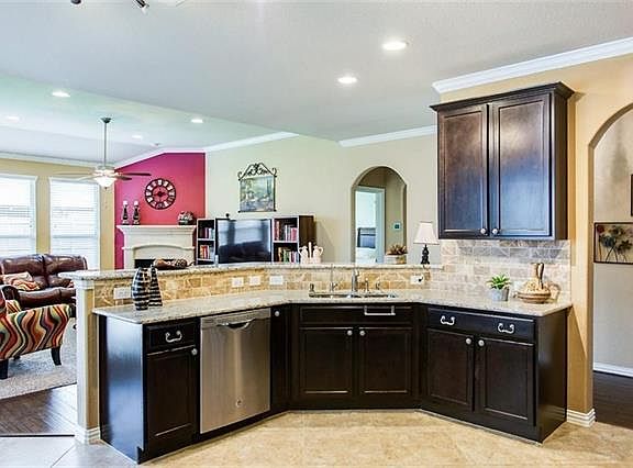 5th image of 16308 Stillhouse Hollow Ct