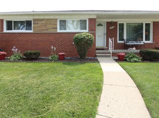 15833 Addison St, Southfield, MI 48075