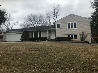 238 Ries Rd, Ballwin, MO 63021