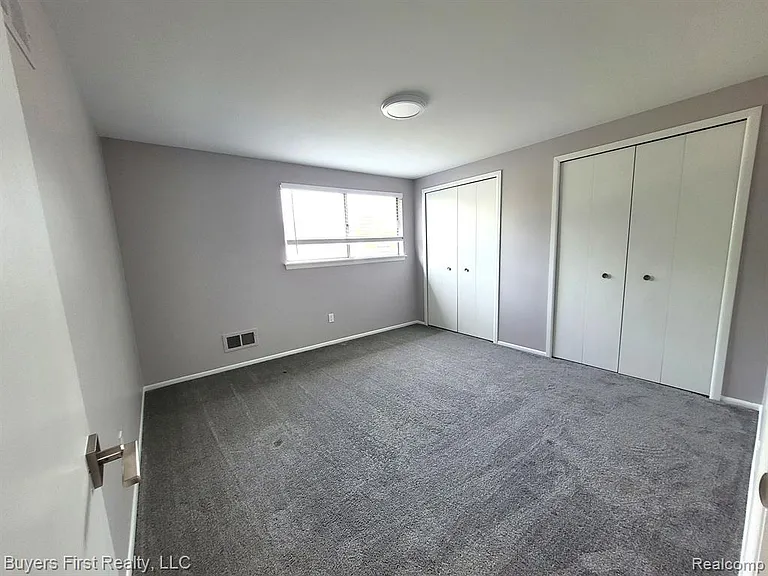 18425 Alta Vista Dr — Photo 24