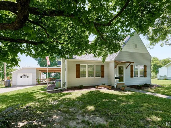 900 3rd St, Troy, MO 63379