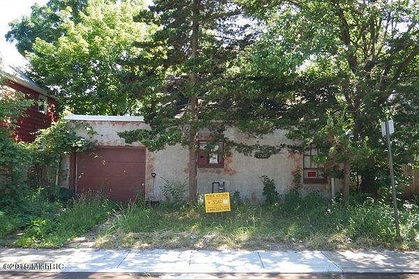 1st image of 1702 Hays Park Ave